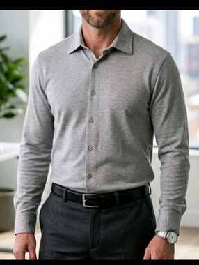 Long Sleeves Men's Dress Shirt. NEW. Size US 17.5